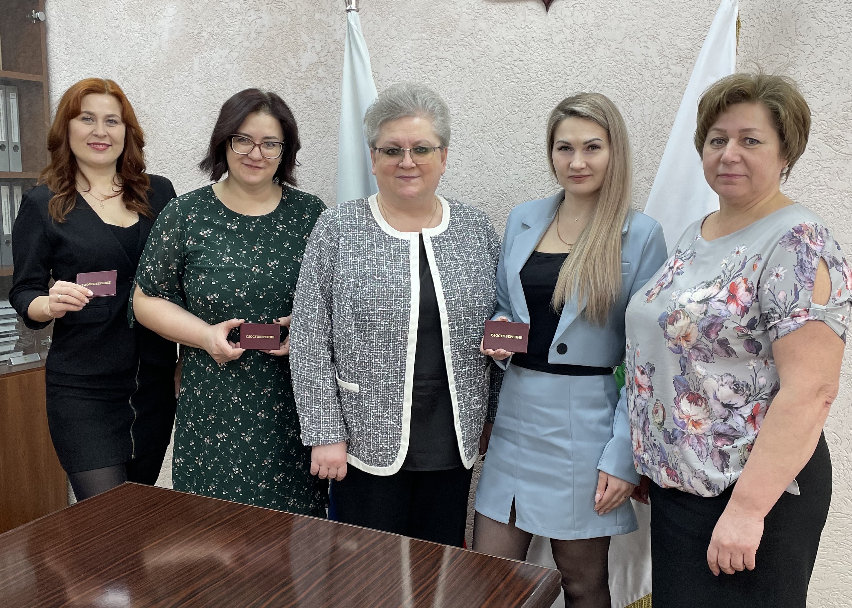 Быть дружинником достойно уважения      .